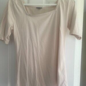 Ann Taylor cotton top with scallop trim around neck
